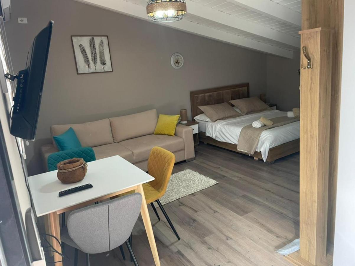 Small Hotel Ora Pogradaş Dış mekan fotoğraf